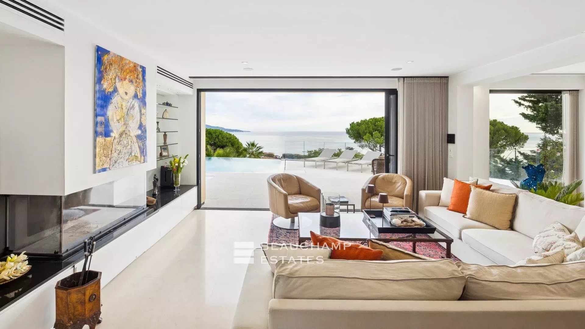 Charmante villa contemporaine de 4 chambres à Roquebrune Cap Martin Charming contemporary villa with 4 bedrooms in Roquebrune Cap Martin.