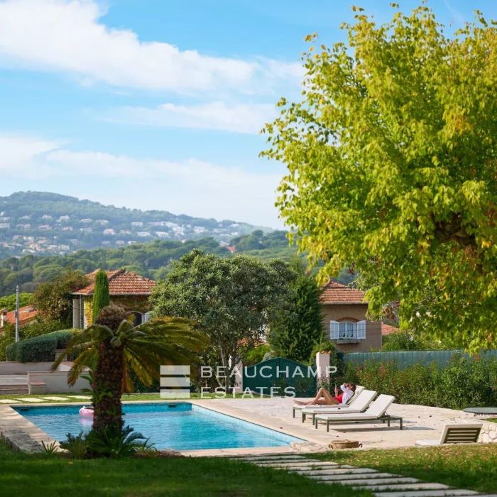 Charmante villa contemporaine au style provençale de 6 chambres à pied de Juans-les-Pins