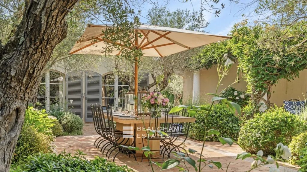 Charming provençal villa just steps from Pampelonne beach