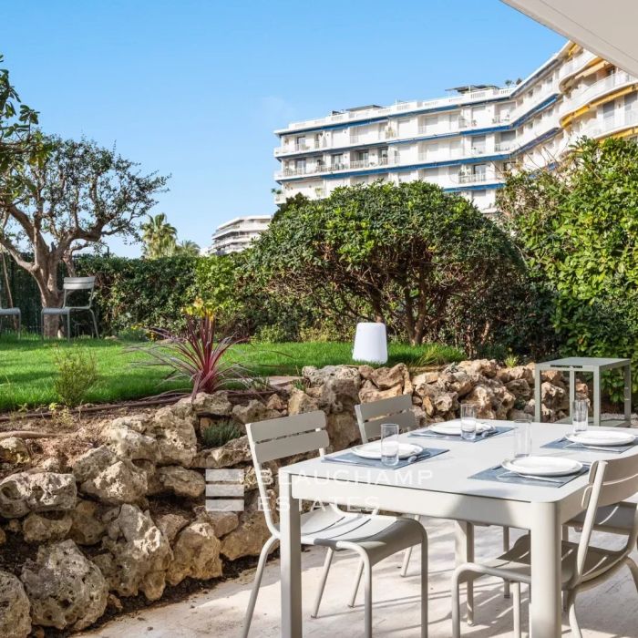 Charmant 3 chambres rénové avec jardin – Palm Beach