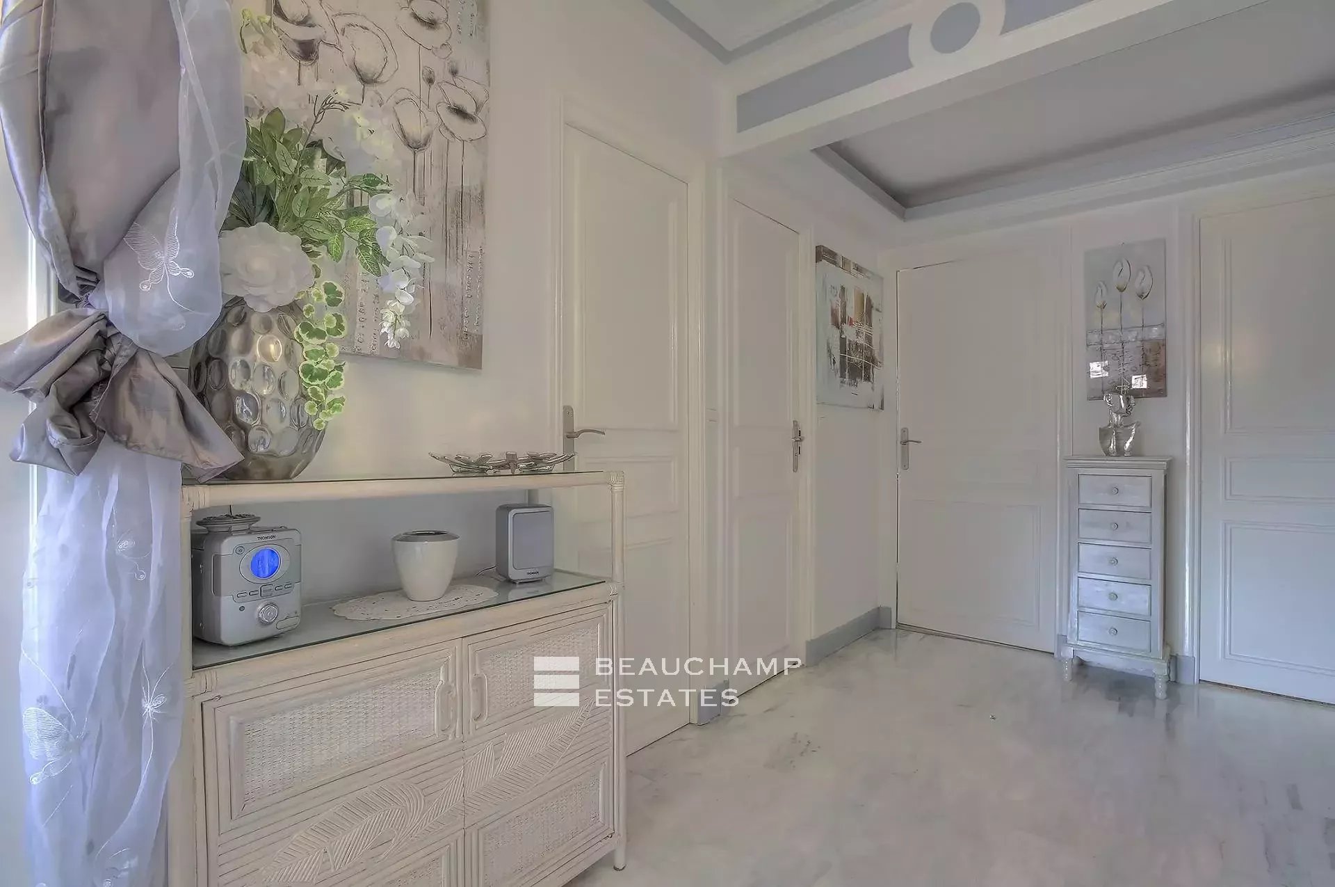 Comfortable 1 bedroom apartment with terrace Comfortable 1 bedroom apartment with terrace