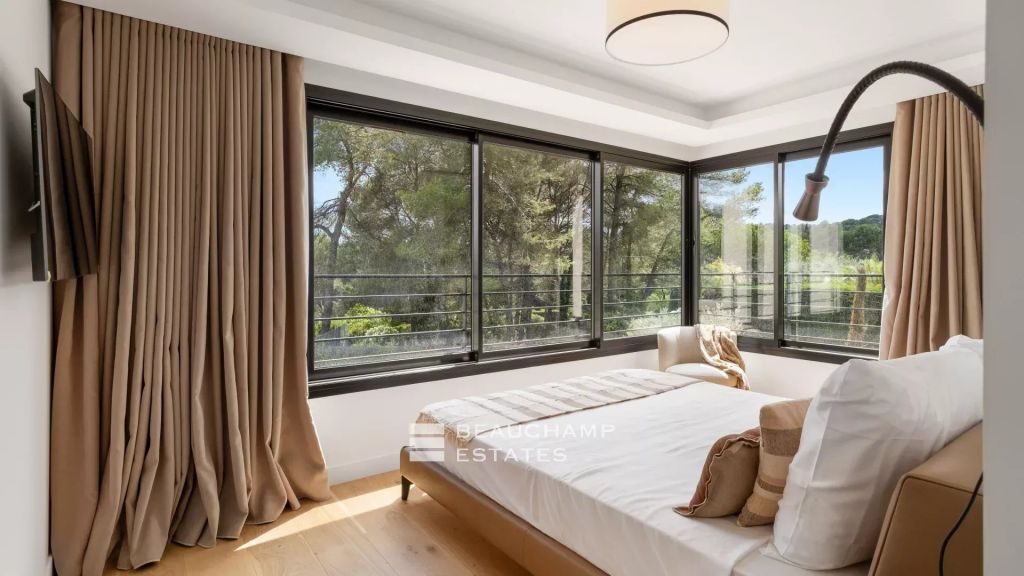 Contemporary 3-bedroom villa in the heart of a quiet residential neighborhood in Mouans-Sartoux