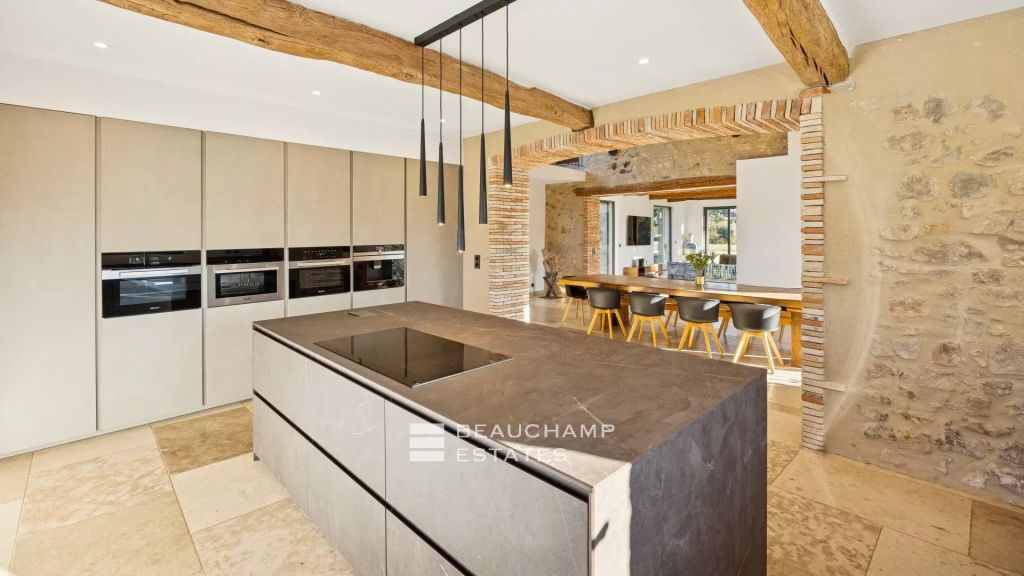 Contemporary 5-bedroom bastide with panoramic views – Lorgues