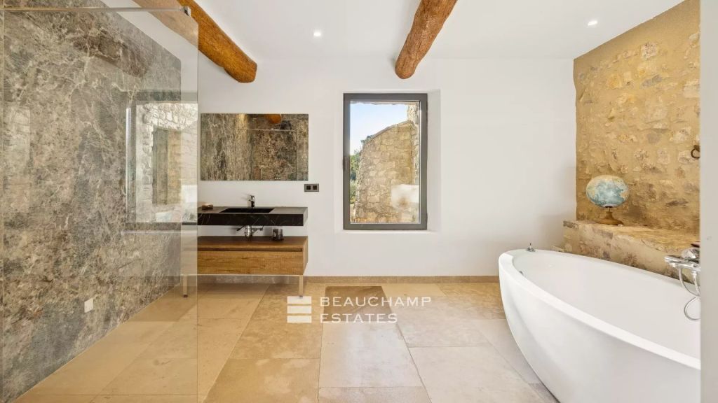 Contemporary 5-bedroom bastide with panoramic views – Lorgues
