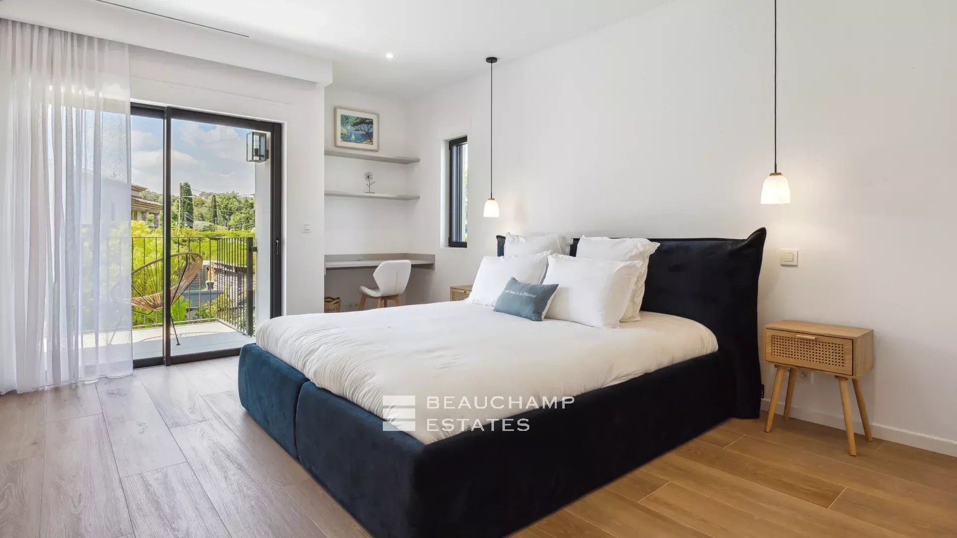 Villa contemporaine de 5 chambres à Mougins Contemporary 5-bedroom villa in Mougins