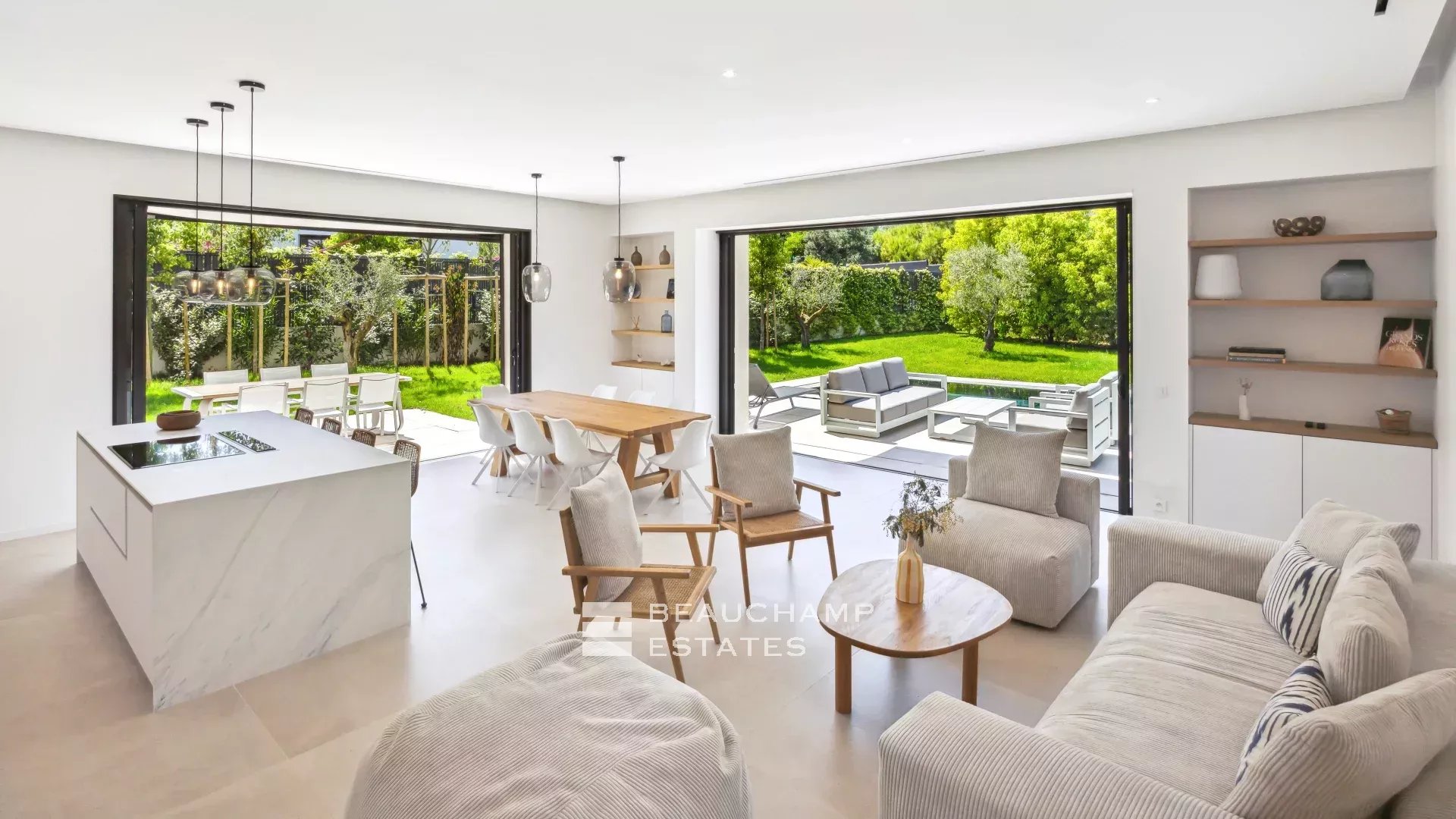 Villa contemporaine de 5 chambres à Mougins Contemporary 5-bedroom villa in Mougins