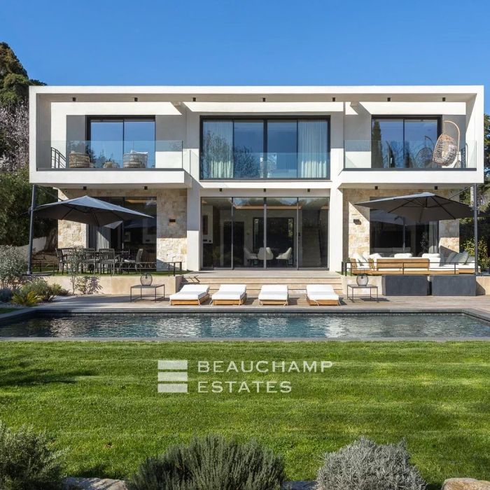 Villa contemporaine de 5 chambres au coeur d&rsquo;un domaine fermé de Mougins