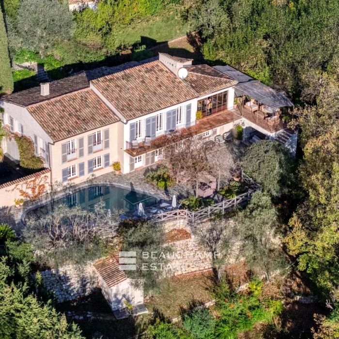 Villa contemporaine 5 chambres avec vue mer – Mougins