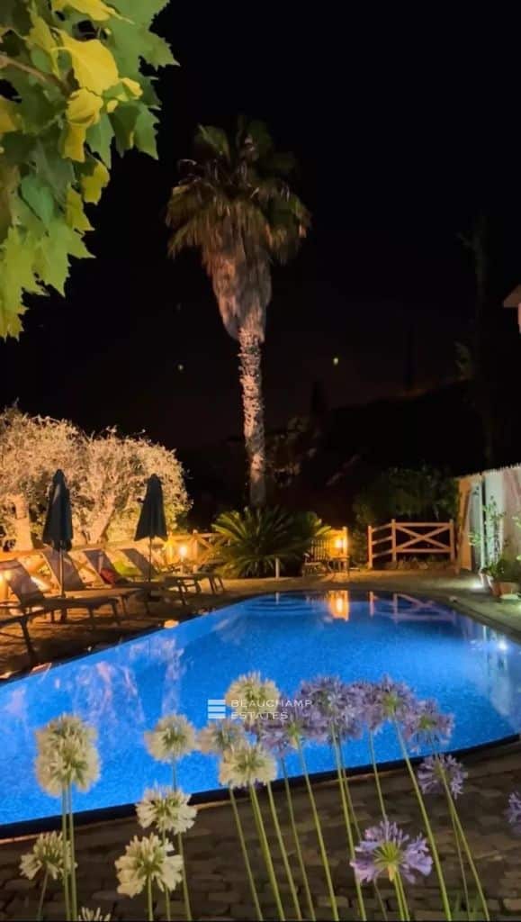 Contemporary 5-Bedroom villa with sea view – Mougins