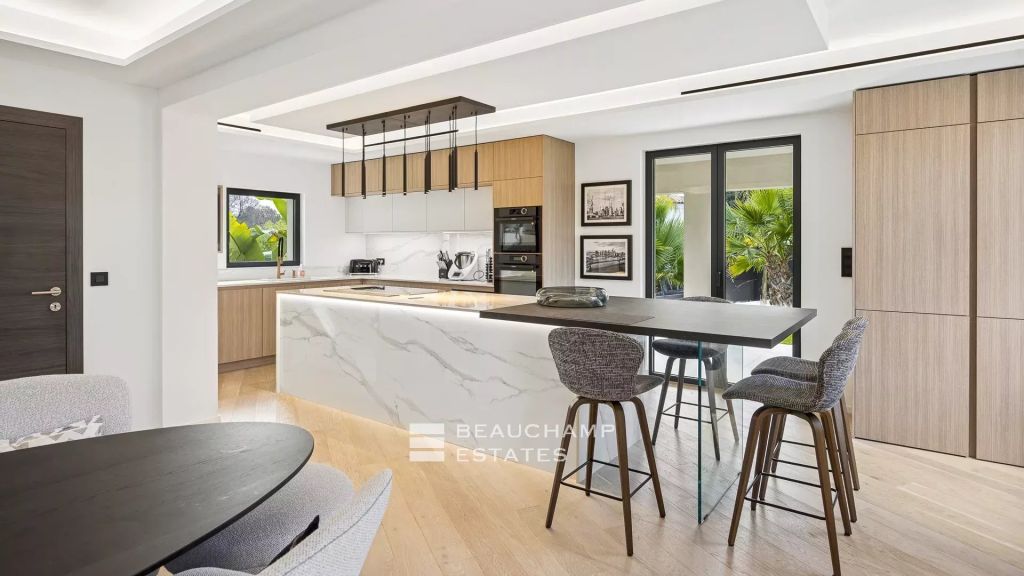 Contemporary 5-bedroom Villa with swimming pool – Mougins La Valmasque