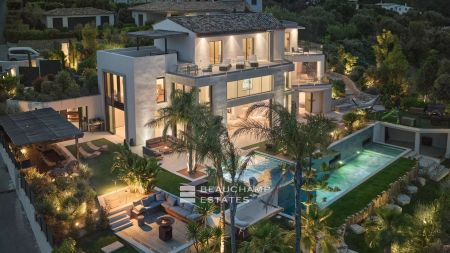 Les plus beaux villages autour de Mougins en Provence 2026 | Beauchamp Contemporary 7-Bedroom Villa with Gym, Cinema, Hammam, and Jacuzzi in the Heart of a Quiet Neighborhood in Mougins
