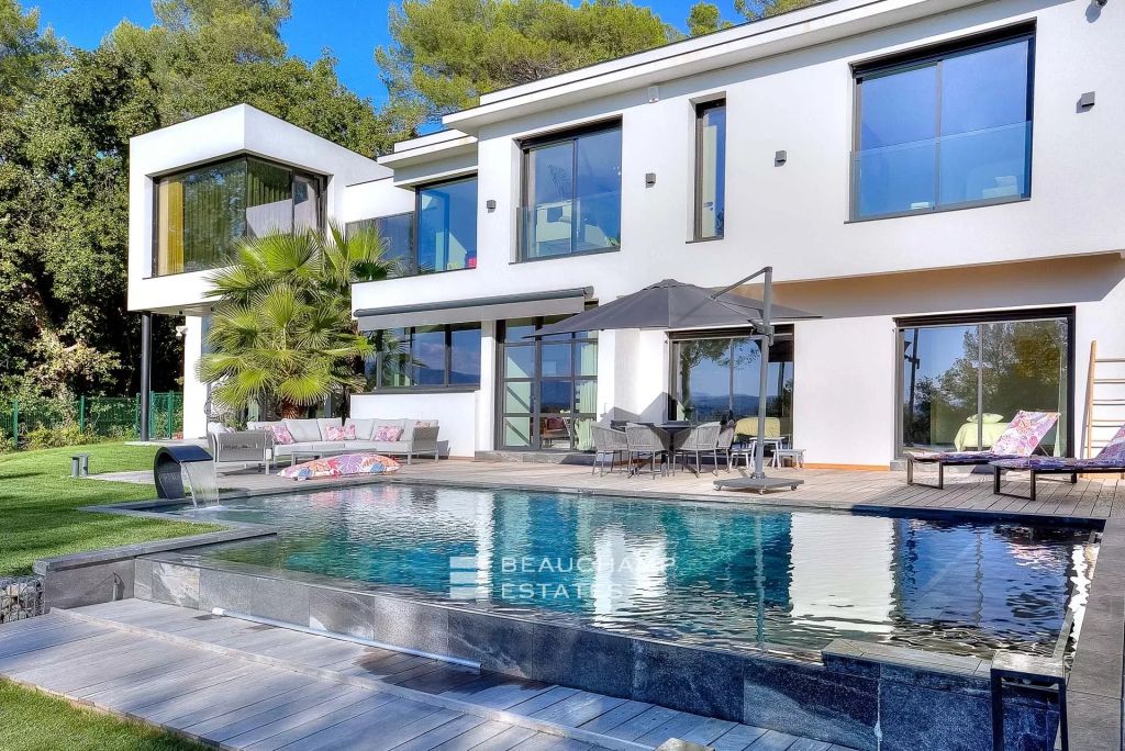Contemporary villa with 5 bedrooms in Mougins Castellaras