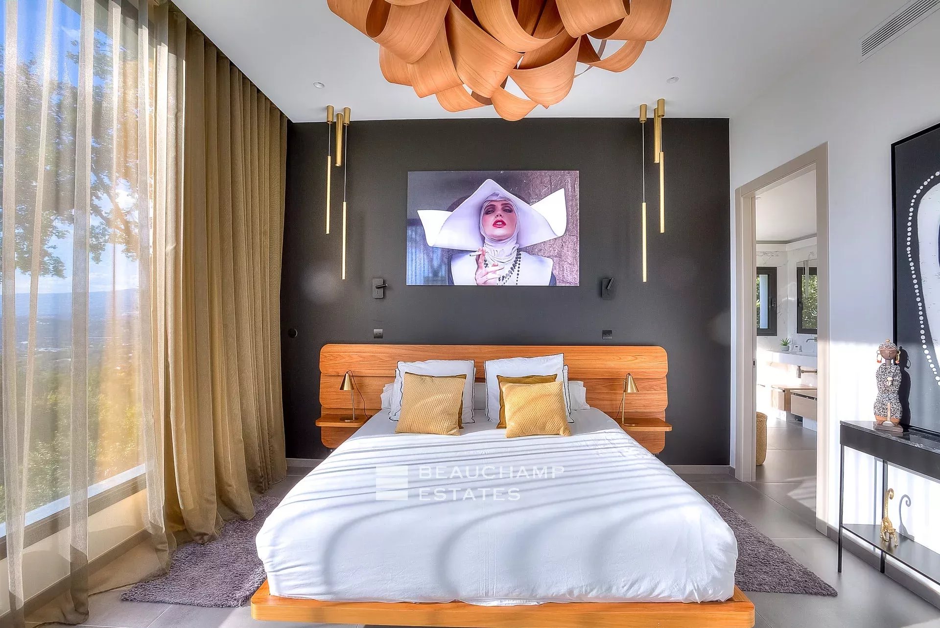 Villa contemporaine de 5 chambres dans le quartier de Mougins Castellaras Contemporary villa with 5 bedrooms in Mougins Castellaras