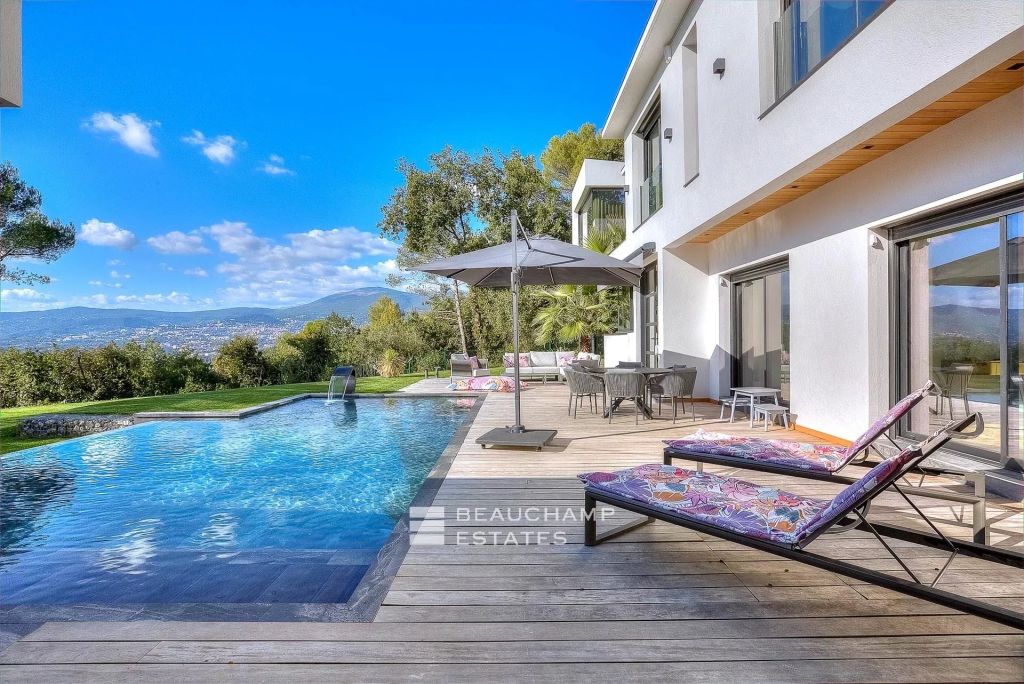 Contemporary villa with 5 bedrooms in Mougins Castellaras