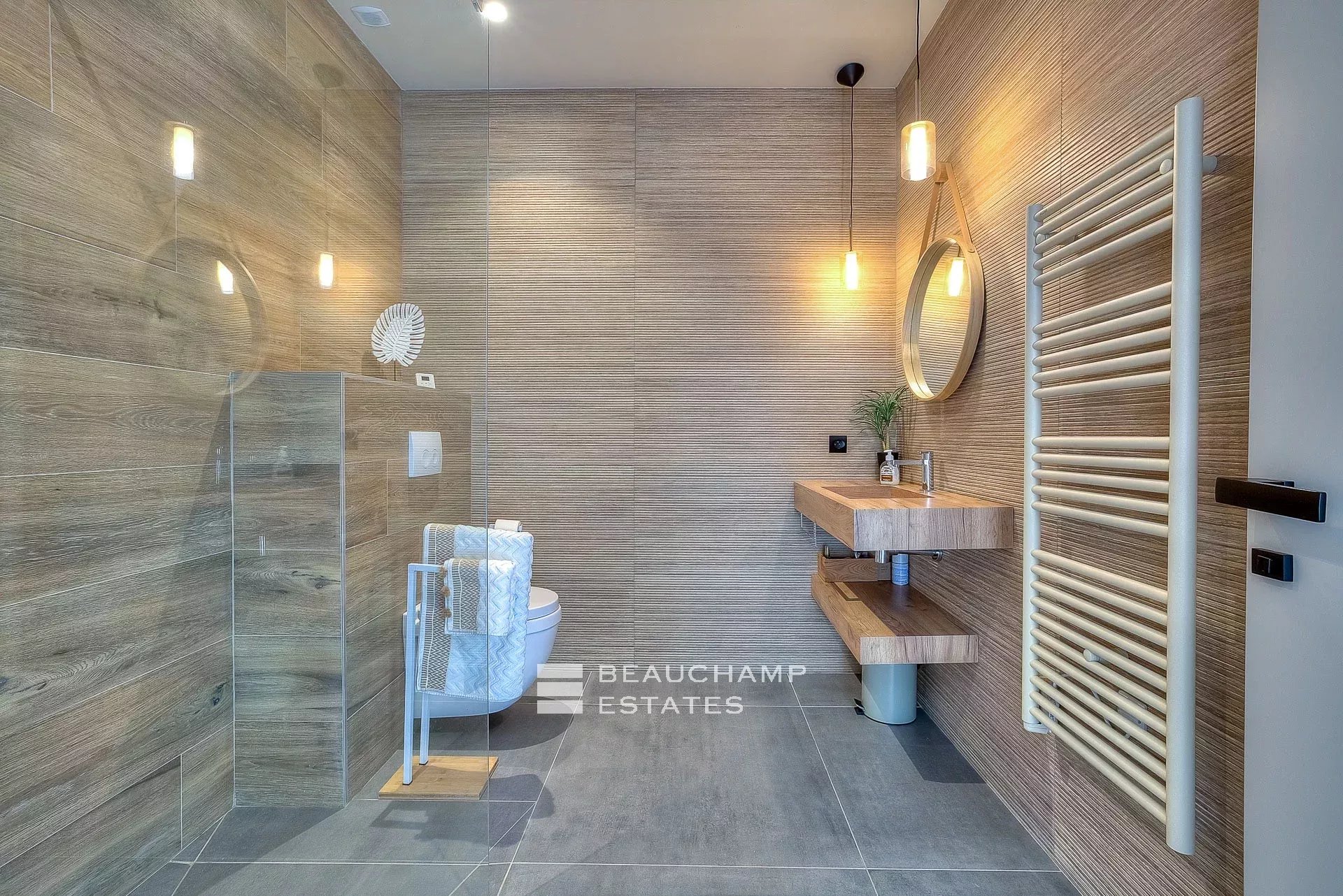 Villa contemporaine de 5 chambres dans le quartier de Mougins Castellaras Contemporary villa with 5 bedrooms in Mougins Castellaras