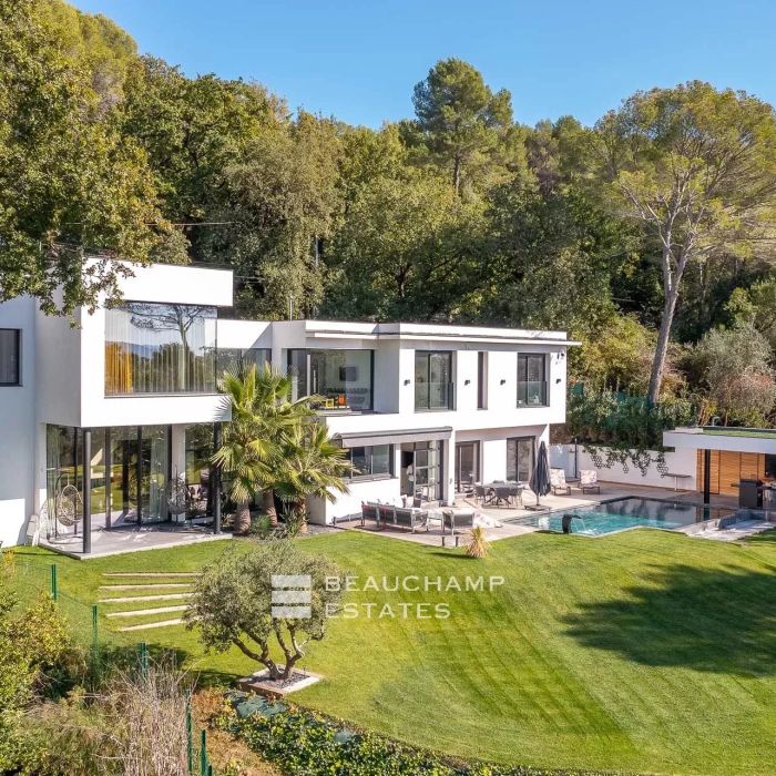 Villa contemporaine de 5 chambres dans le quartier de Mougins Castellaras