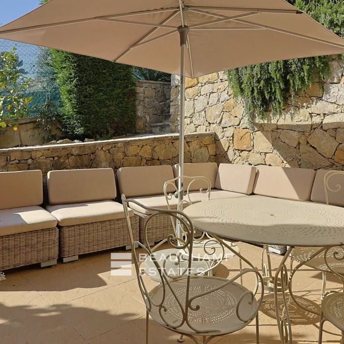 Villa contemporaine avec vue mer panoramique