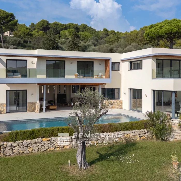 Villa contemporaine avec piscine et vue mer – Mougins