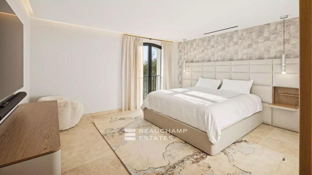 Contemporary villa with sea view, 5 bedrooms – Le Cannet