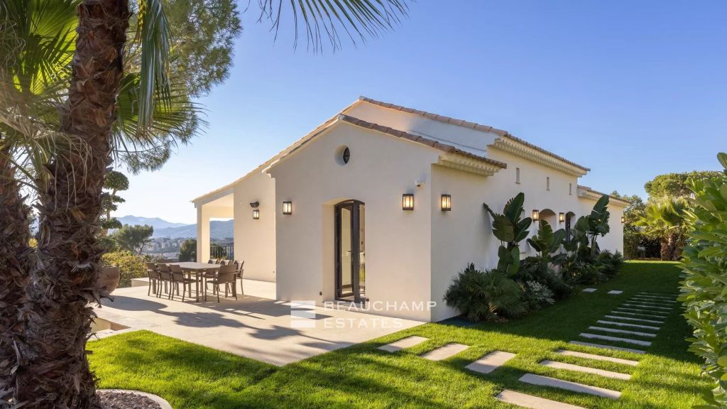 Contemporary villa with sea view, 5 bedrooms – Le Cannet