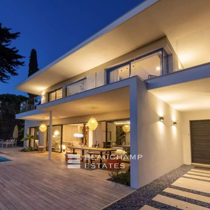 Chaleureuse villa moderne de 4 chambres dans les hauteurs de Cannes