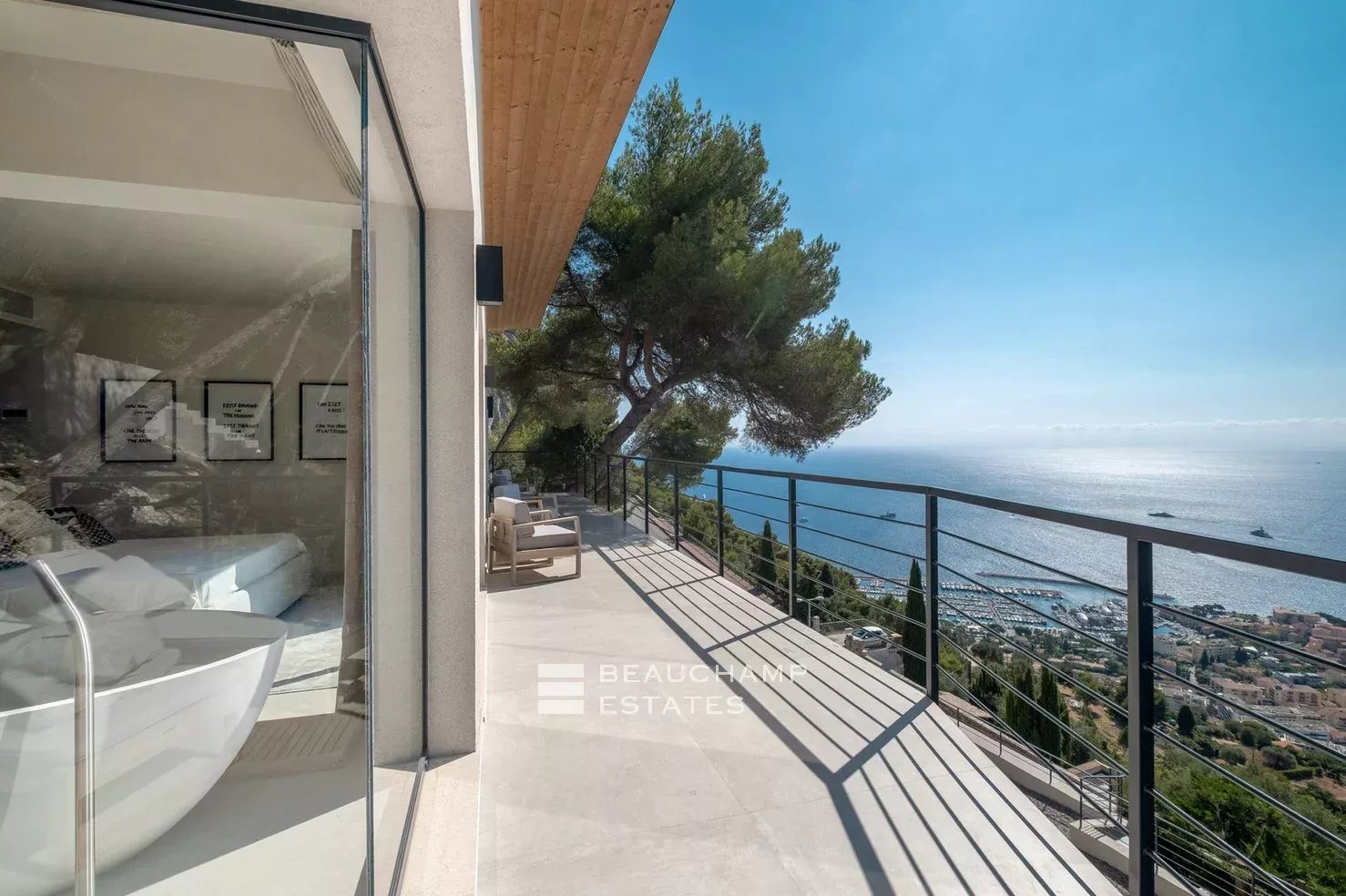 Elegant classic villa with 4 bedrooms in Villefranche-sur-Mer Elegant classic villa with 4 bedrooms in Villefranche-sur-Mer