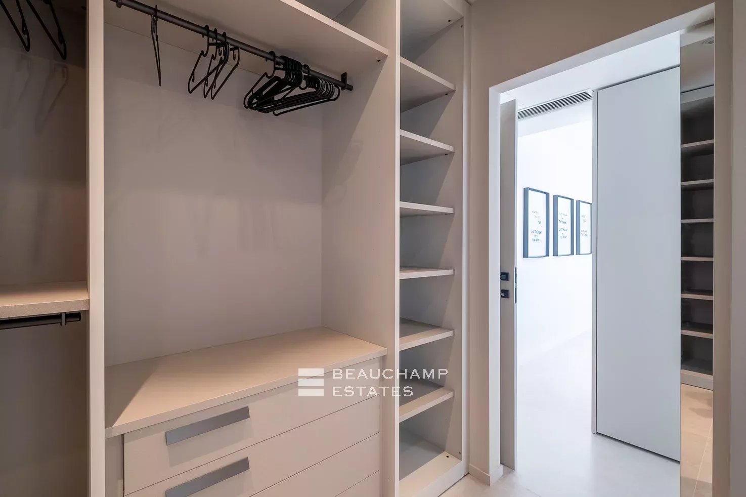 Elegant classic villa with 4 bedrooms in Villefranche-sur-Mer Elegant classic villa with 4 bedrooms in Villefranche-sur-Mer