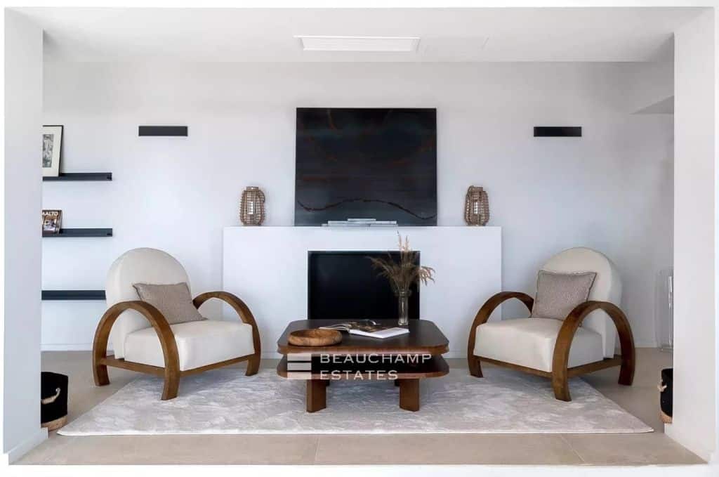 Villefranche-sur-Mer – 4-Bedroom Villa with Infinity Pool and Sea View