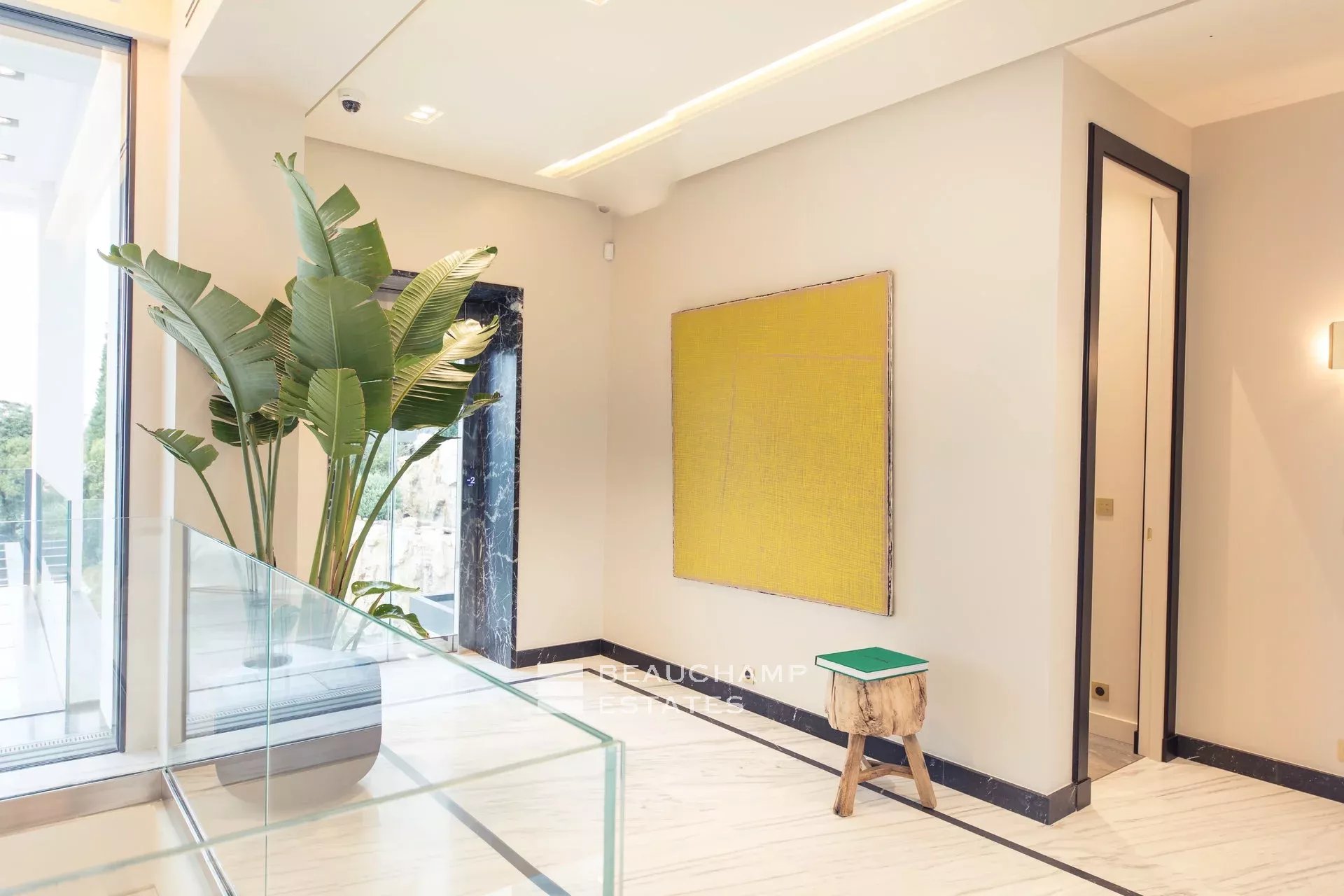 Exceptional 11-bedroom property offering high-end amenities in Cannes Exceptional 11-bedroom property offering high-end amenities in Cannes