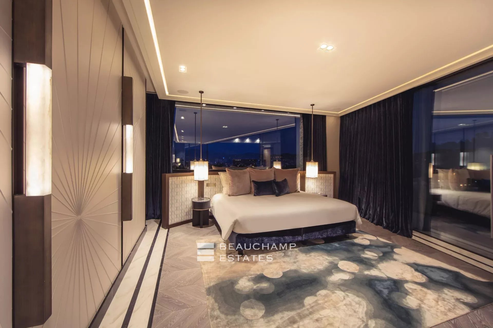 Exceptional 11-bedroom property offering high-end amenities in Cannes Exceptional 11-bedroom property offering high-end amenities in Cannes