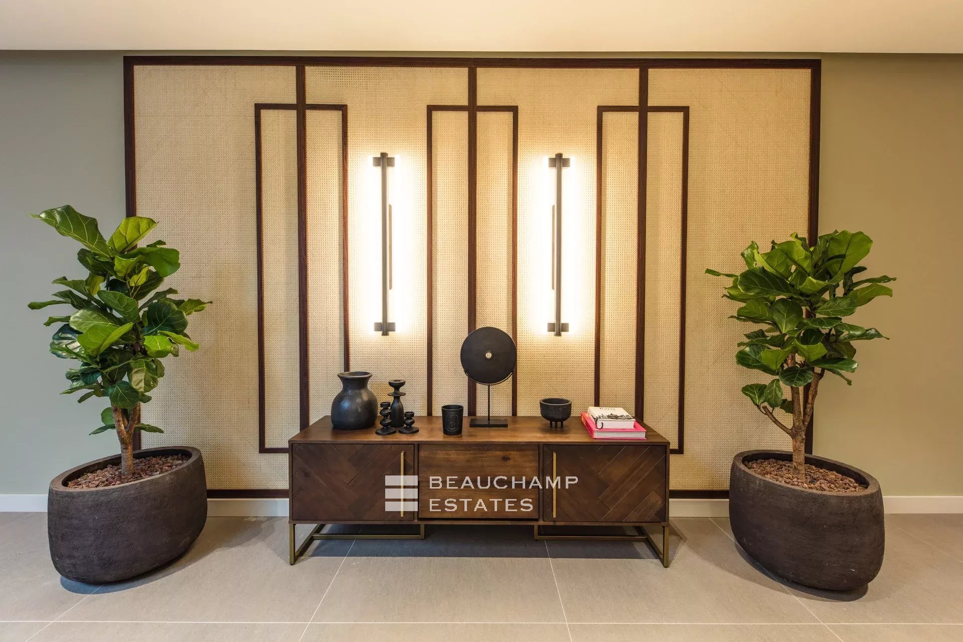 Exceptional 11-bedroom property offering high-end amenities in Cannes Exceptional 11-bedroom property offering high-end amenities in Cannes