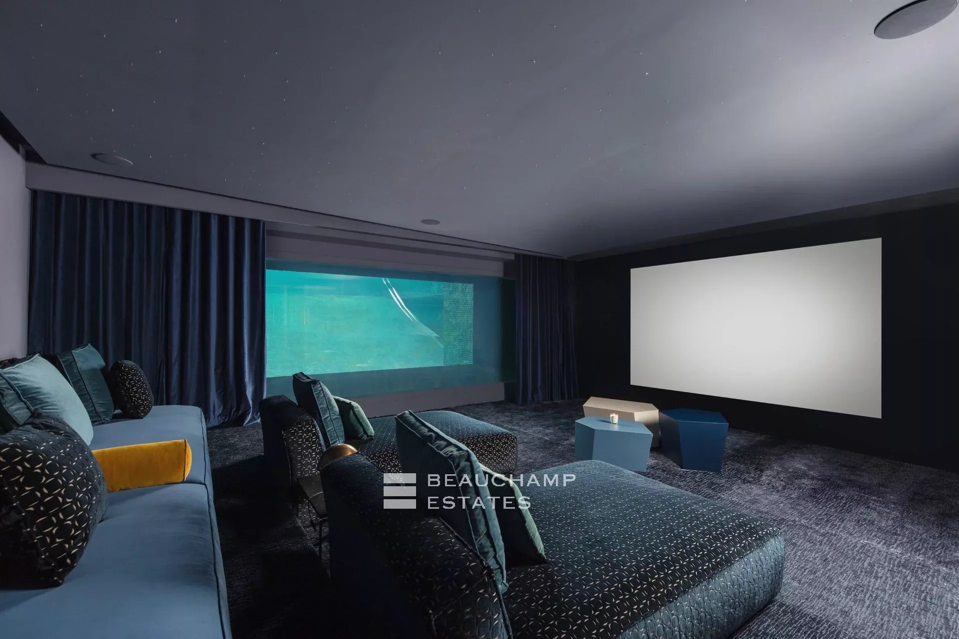 Exceptional 11-bedroom property offering high-end amenities in Cannes Exceptional 11-bedroom property offering high-end amenities in Cannes