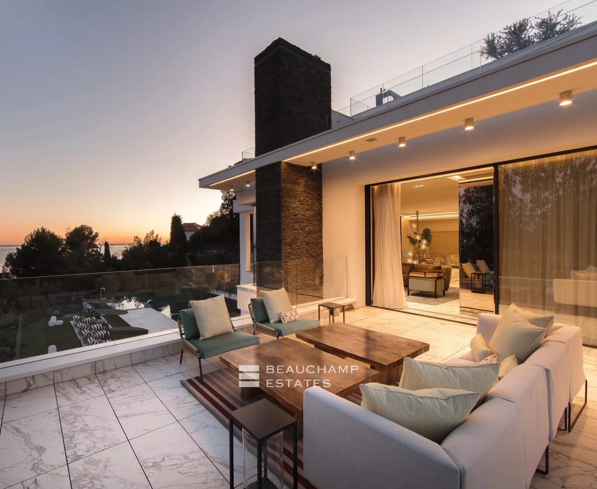 Exceptional 11-bedroom property offering high-end amenities in Cannes Exceptional 11-bedroom property offering high-end amenities in Cannes