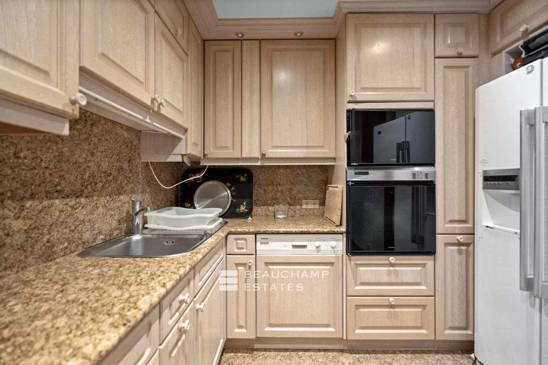 Grand appartement d’exception – Relais de la Reine, Cannes Croisette Exceptional Grand Apartment – Relais de la Reine, Cannes Croisette