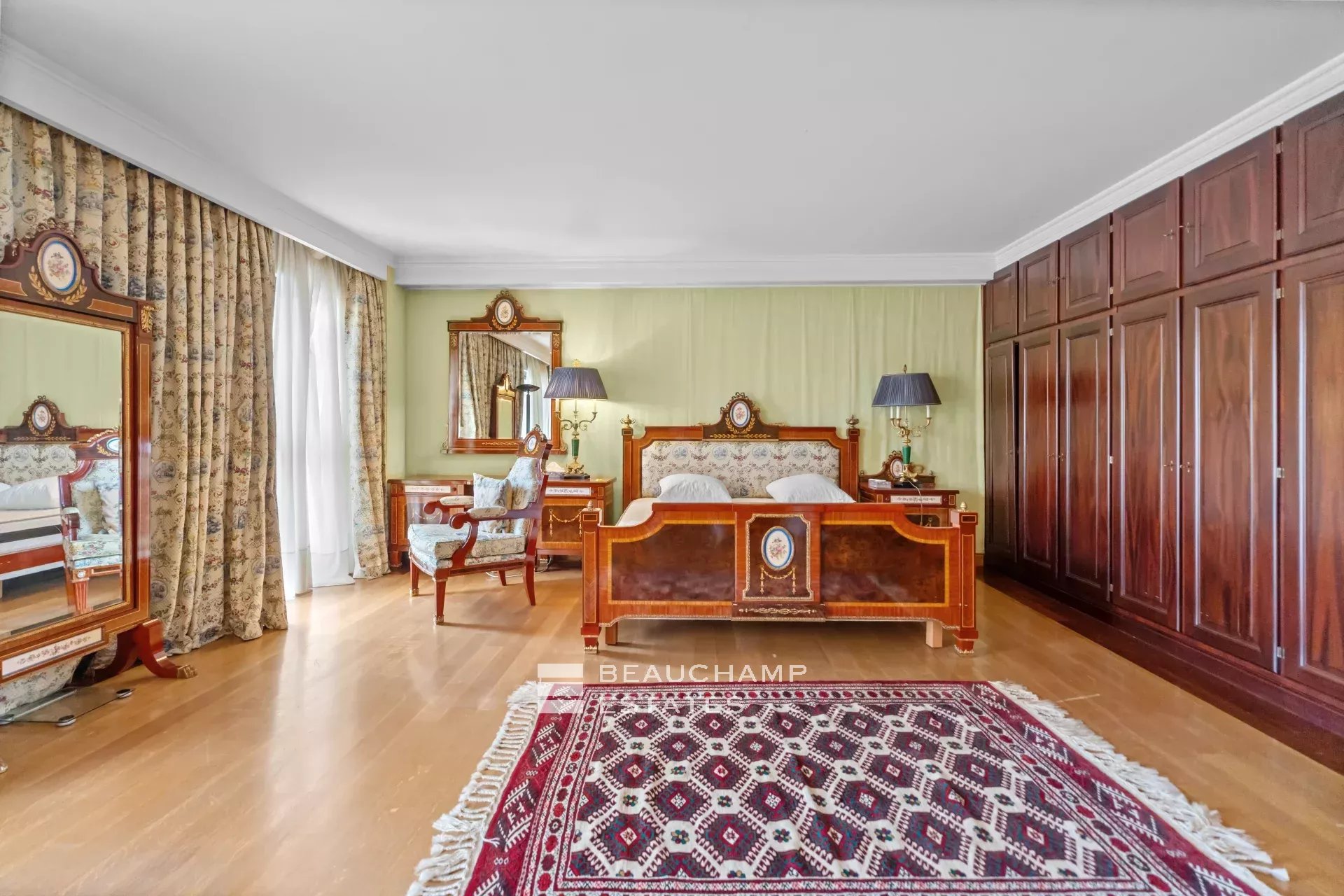 Grand appartement d’exception – Relais de la Reine, Cannes Croisette Exceptional Grand Apartment – Relais de la Reine, Cannes Croisette