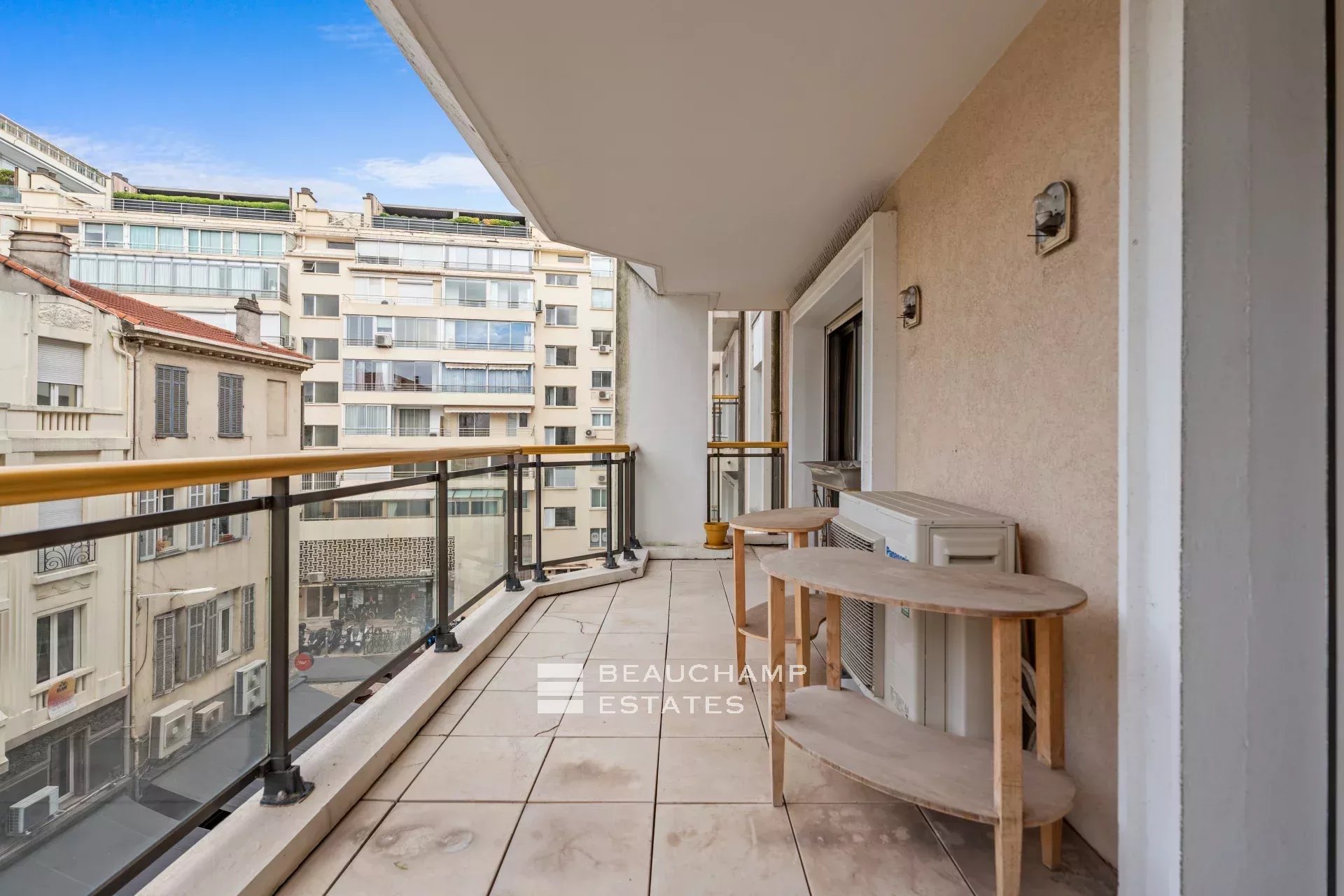 Grand appartement d’exception – Relais de la Reine, Cannes Croisette Exceptional Grand Apartment – Relais de la Reine, Cannes Croisette