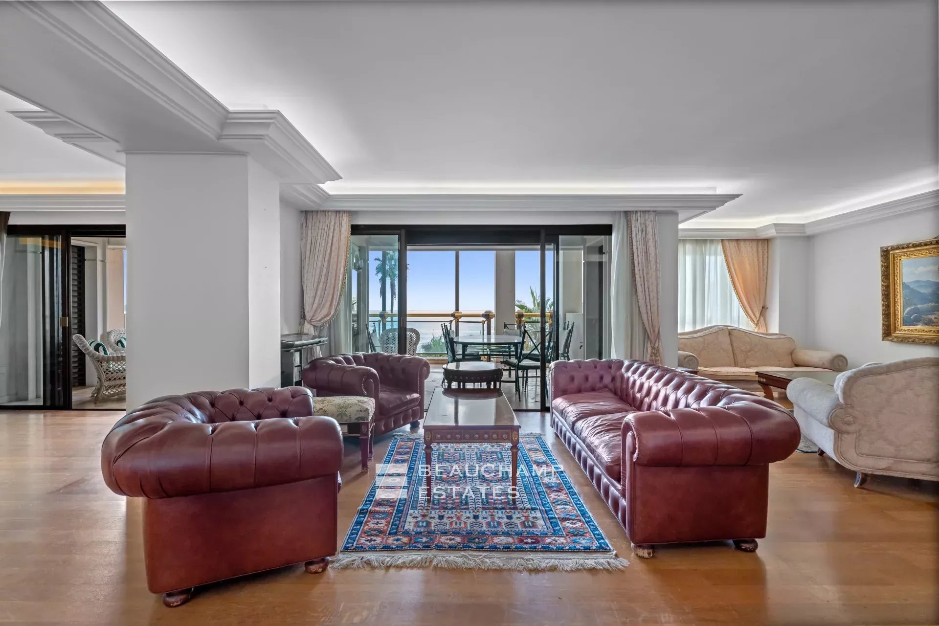 Grand appartement d’exception – Relais de la Reine, Cannes Croisette Exceptional Grand Apartment – Relais de la Reine, Cannes Croisette