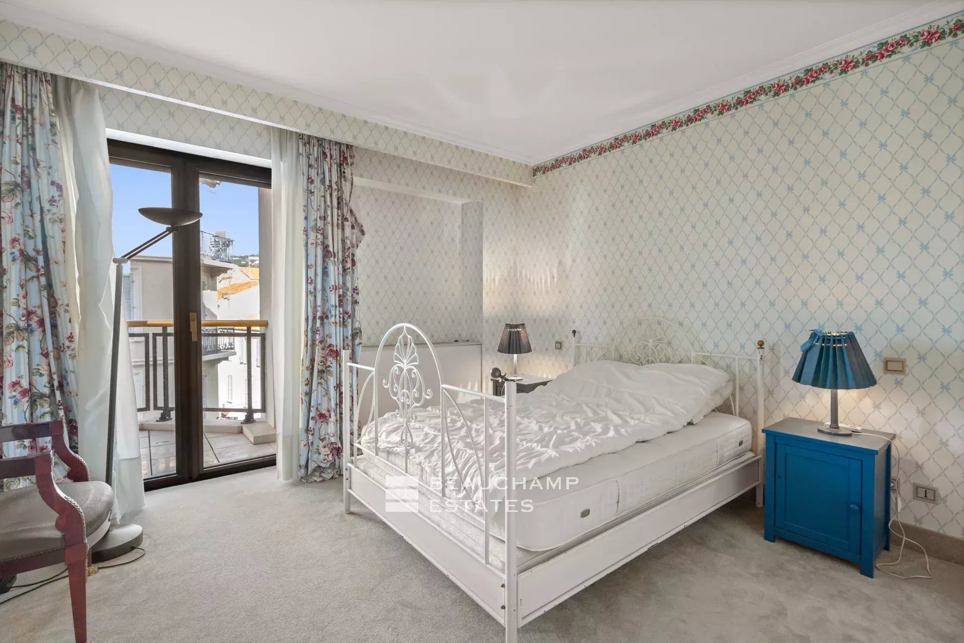 Grand appartement d’exception – Relais de la Reine, Cannes Croisette Exceptional Grand Apartment – Relais de la Reine, Cannes Croisette