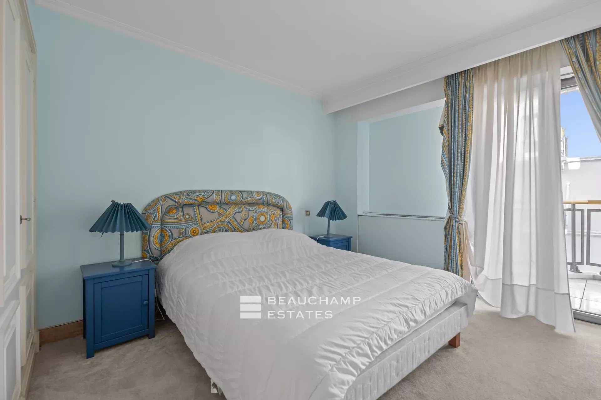 Grand appartement d’exception – Relais de la Reine, Cannes Croisette Exceptional Grand Apartment – Relais de la Reine, Cannes Croisette