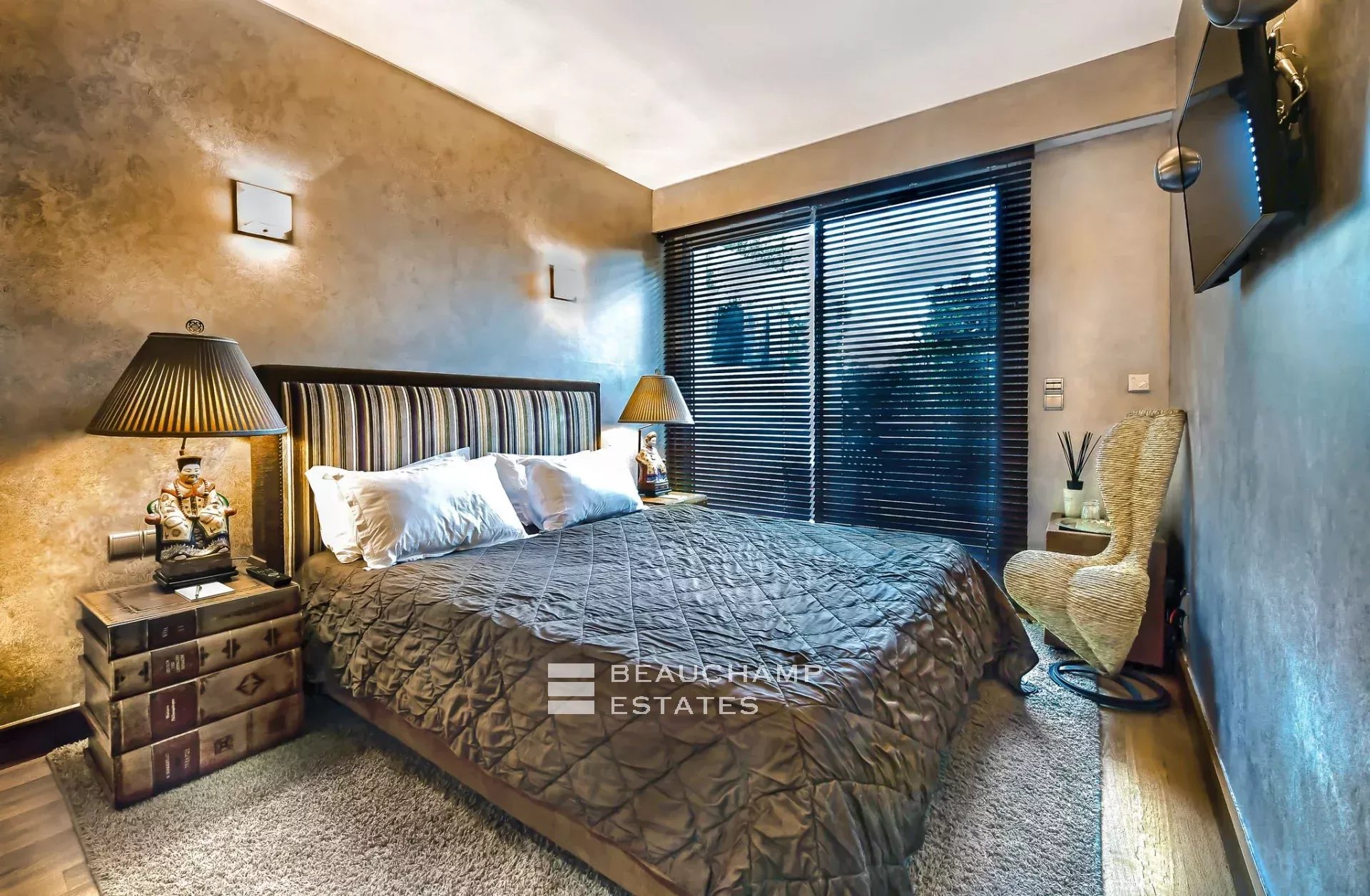 Villa exceptionnelle moderne de 7 chambres avec vue panoramique sur la mer à Saint Jean Cap Ferrat Exceptional modern 7-bedroom villa with panoramic sea views in Saint Jean Cap Ferrat