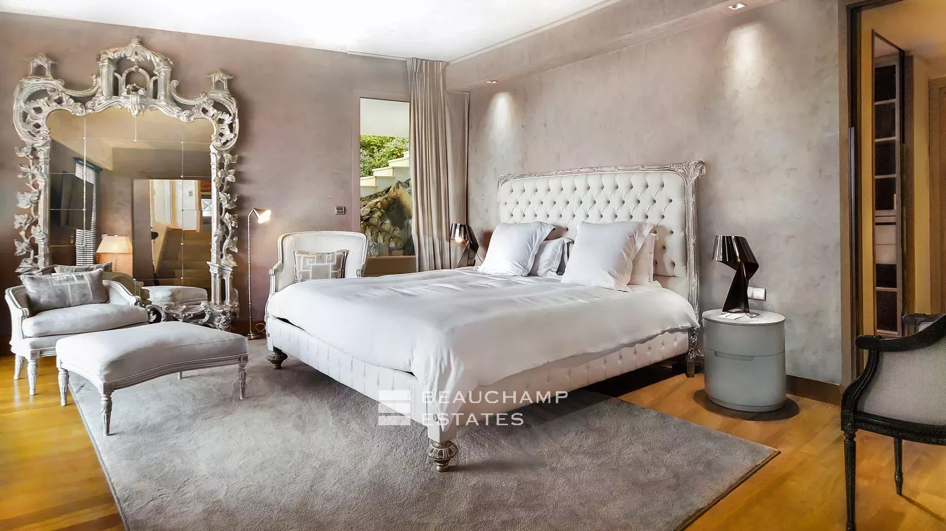 Villa exceptionnelle moderne de 7 chambres avec vue panoramique sur la mer à Saint Jean Cap Ferrat Exceptional modern 7-bedroom villa with panoramic sea views in Saint Jean Cap Ferrat