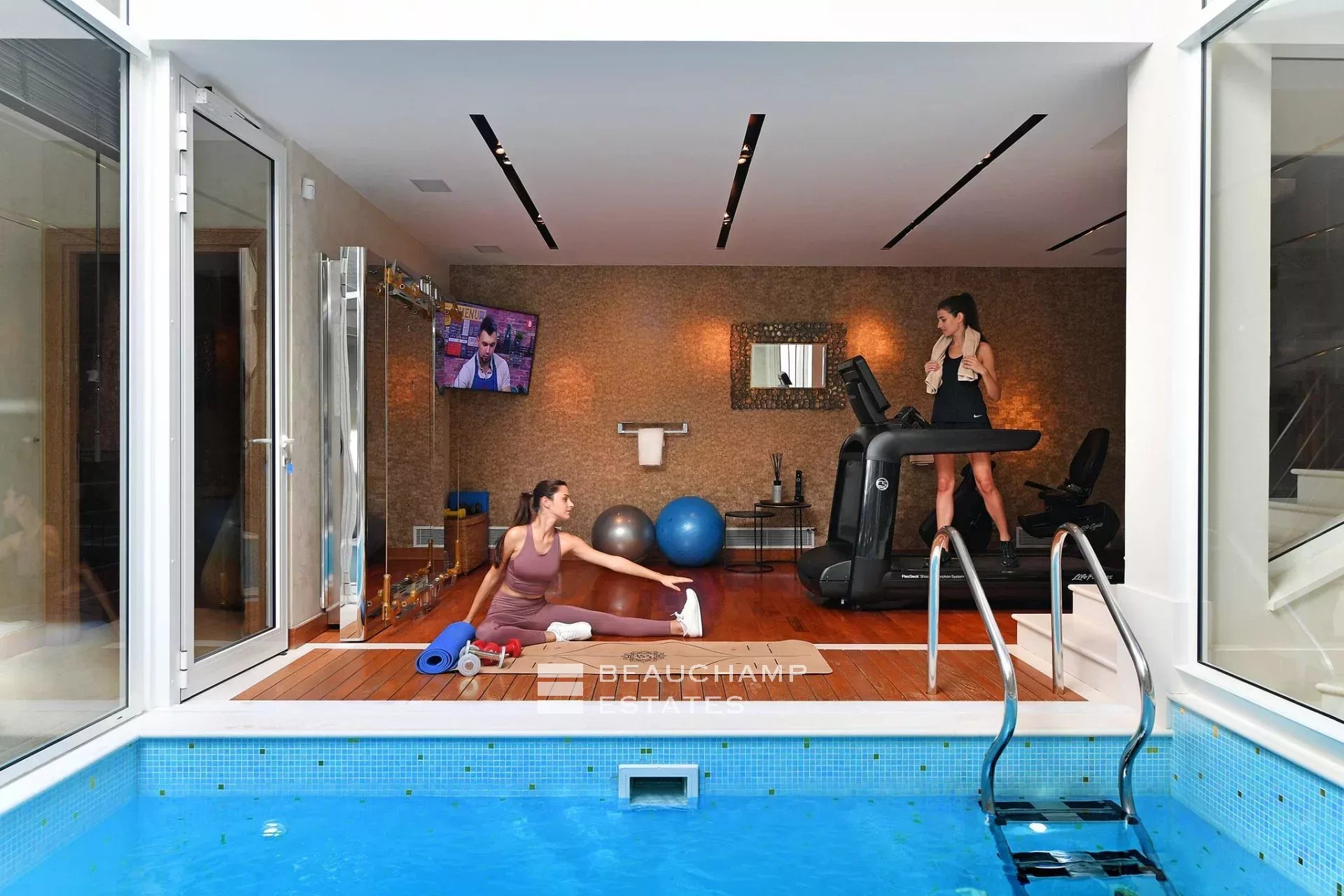 Villa exceptionnelle moderne de 7 chambres avec vue panoramique sur la mer à Saint Jean Cap Ferrat Exceptional modern 7-bedroom villa with panoramic sea views in Saint Jean Cap Ferrat