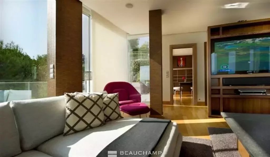 Villa exceptionnelle moderne de 7 chambres avec vue panoramique sur la mer à Saint Jean Cap Ferrat Exceptional modern 7-bedroom villa with panoramic sea views in Saint Jean Cap Ferrat