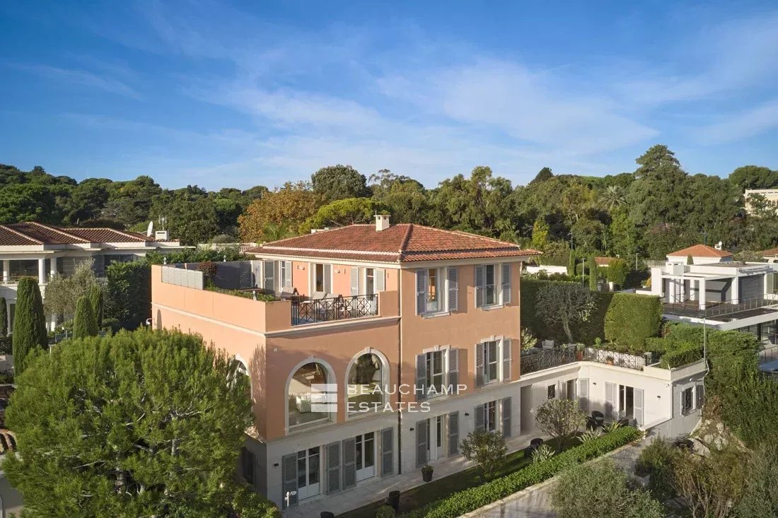 Exceptional Villa in Saint-Jean-Cap-Ferrat Exceptional Villa in Saint-Jean-Cap-Ferrat