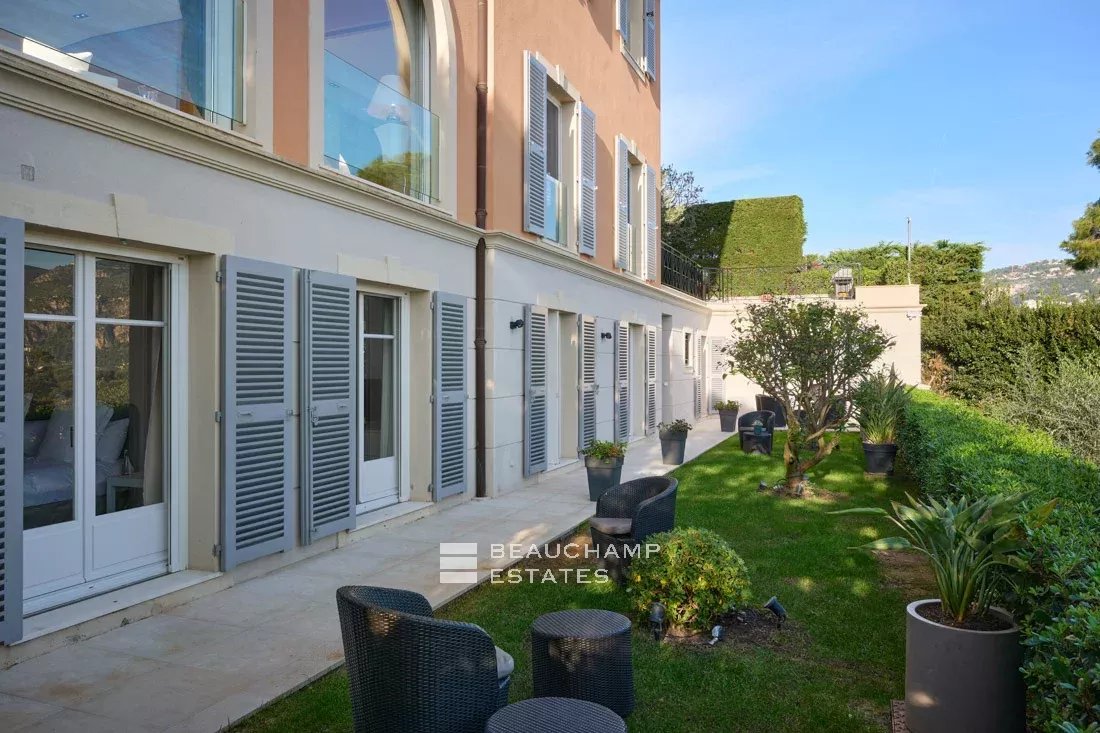 Exceptional Villa in Saint-Jean-Cap-Ferrat Exceptional Villa in Saint-Jean-Cap-Ferrat