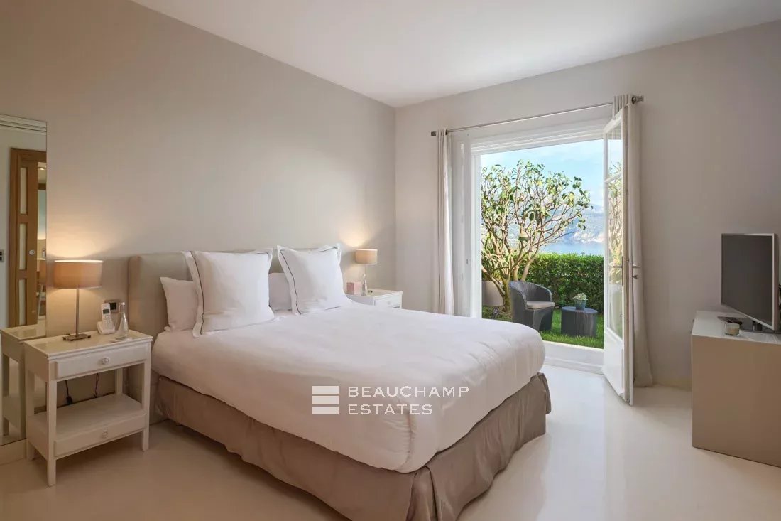 Exceptional Villa in Saint-Jean-Cap-Ferrat Exceptional Villa in Saint-Jean-Cap-Ferrat