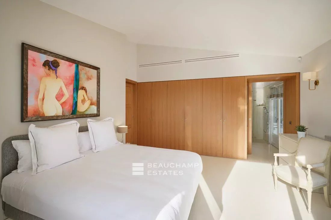 Exceptional Villa in Saint-Jean-Cap-Ferrat Exceptional Villa in Saint-Jean-Cap-Ferrat