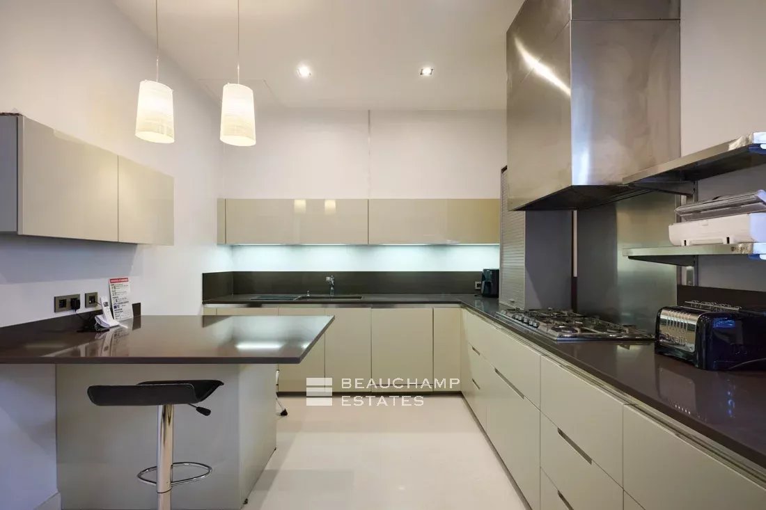 Exceptional Villa in Saint-Jean-Cap-Ferrat Exceptional Villa in Saint-Jean-Cap-Ferrat