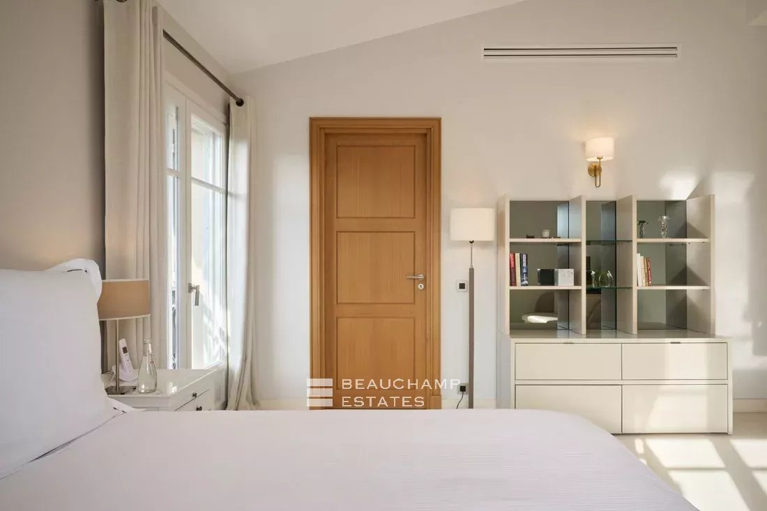 Exceptional Villa in Saint-Jean-Cap-Ferrat Exceptional Villa in Saint-Jean-Cap-Ferrat