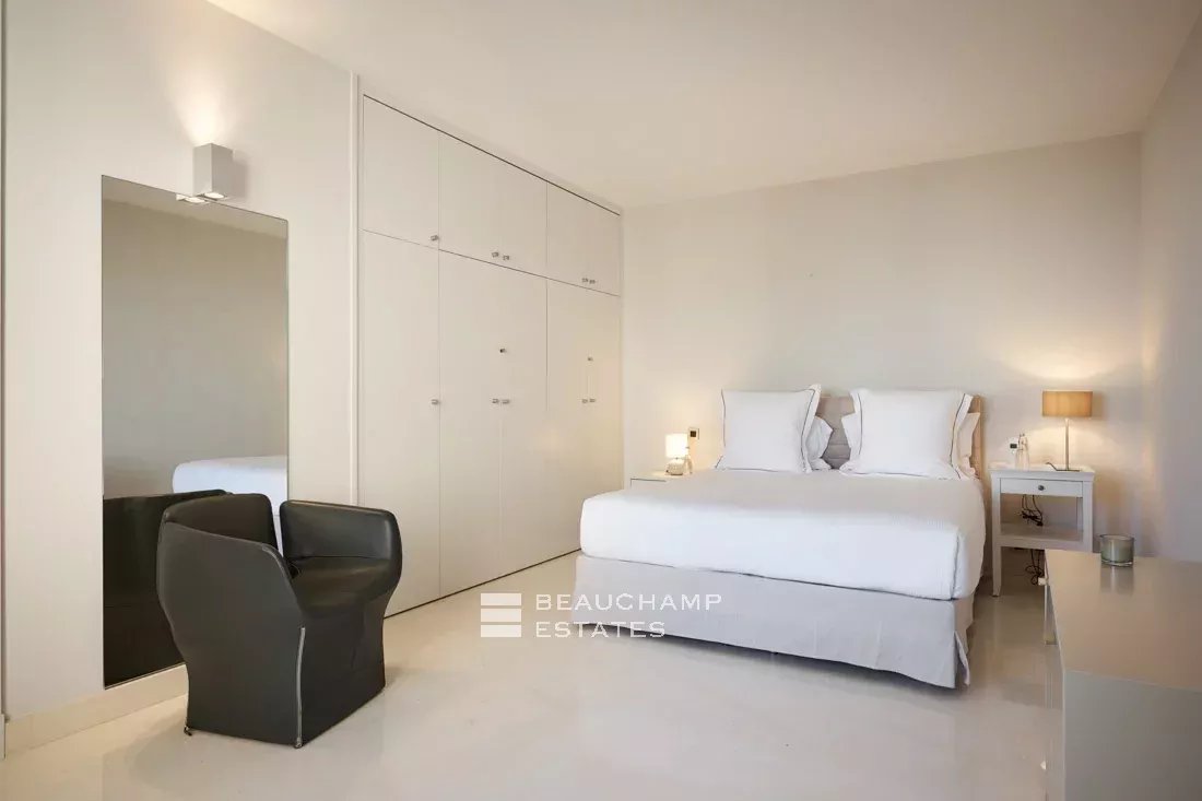 Exceptional Villa in Saint-Jean-Cap-Ferrat Exceptional Villa in Saint-Jean-Cap-Ferrat